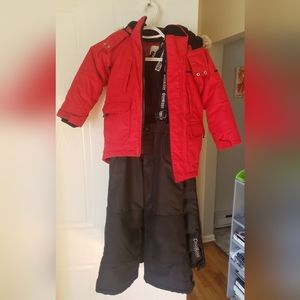 Oshkosh snowsuit - 2 pairs of snow pants included
